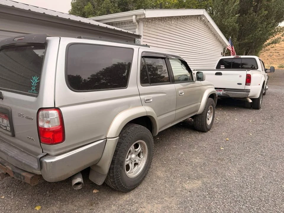 2001 Toyota 4Runner 3rd Gen - Image 2 of 7