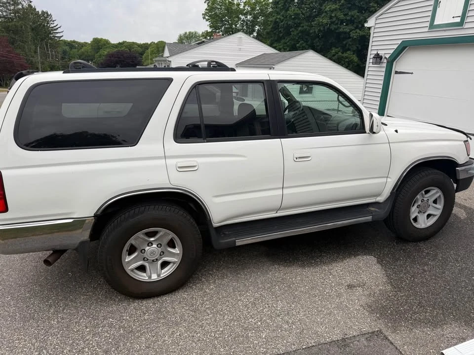 2001 Toyota 4Runner 3rd Gen - Image 4 of 12
