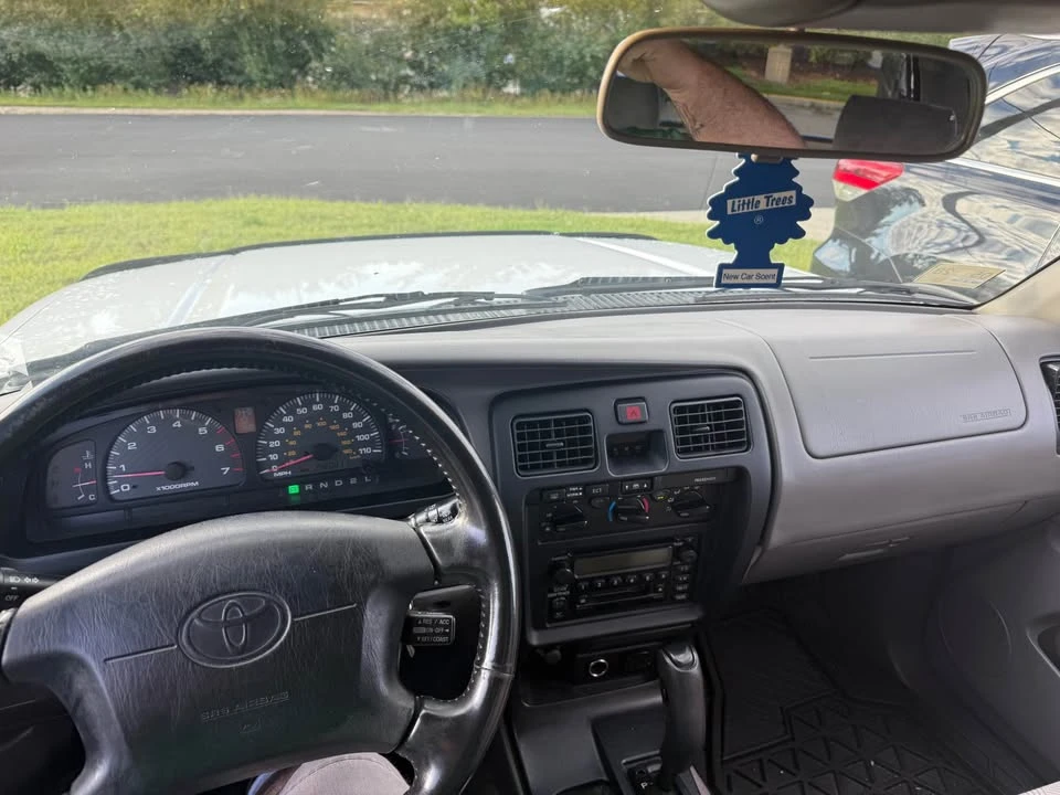 2001 Toyota 4Runner 3rd Gen - Image 11 of 12