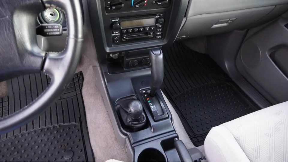 2001 Toyota 4Runner 3rd Gen - Image 9 of 19