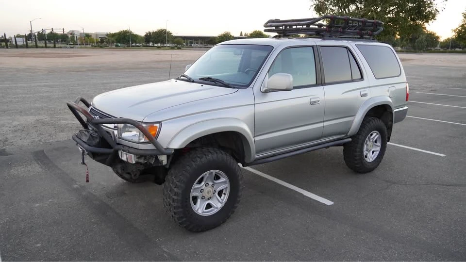 2001 Toyota 4Runner 3rd Gen - Image 2 of 19