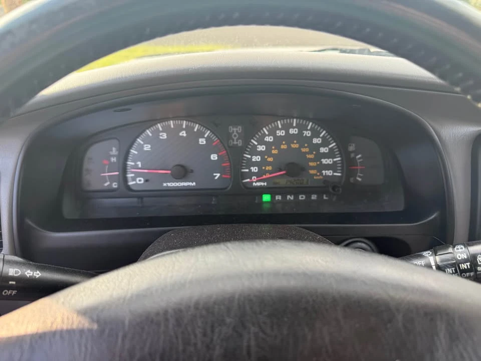 2001 Toyota 4Runner 3rd Gen - Image 10 of 12