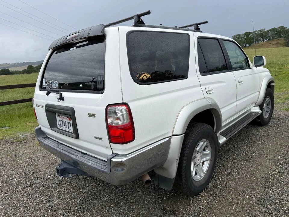 2001 Toyota 4Runner 3rd Gen - Image 2 of 16