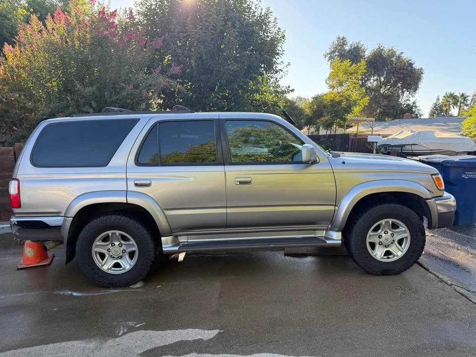 2001 Toyota 4Runner 3rd Gen - Image 2 of 5
