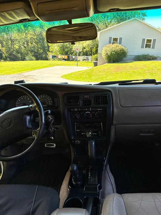 2001 Toyota 4Runner 3rd Gen - Image 8 of 20