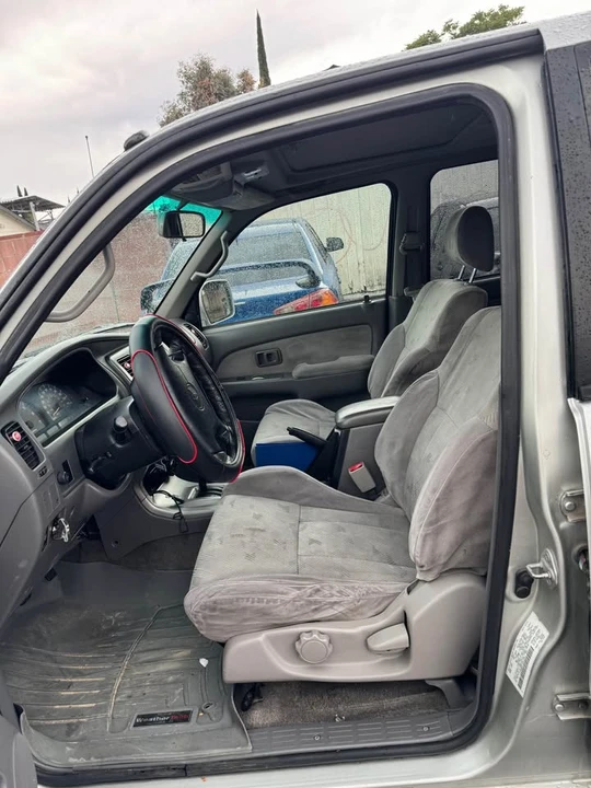 2001 Toyota 4Runner 3rd Gen - Image 9 of 15