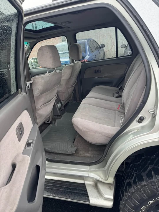 2001 Toyota 4Runner 3rd Gen - Image 10 of 15