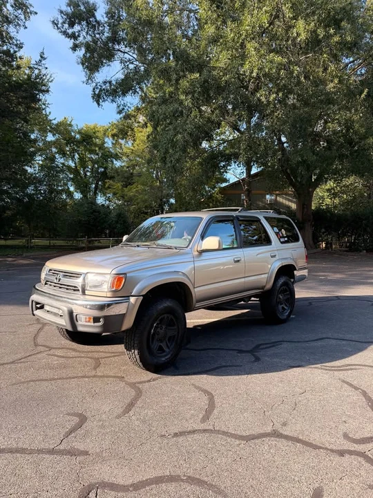 2001 Toyota 4Runner 3rd Gen - Image 2 of 16