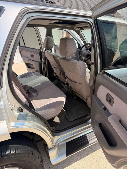2001 Toyota 4Runner 3rd Gen - Image 13 of 17