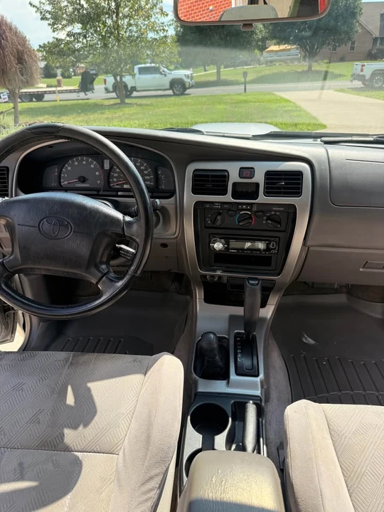 2001 Toyota 4Runner 3rd Gen - Image 15 of 17