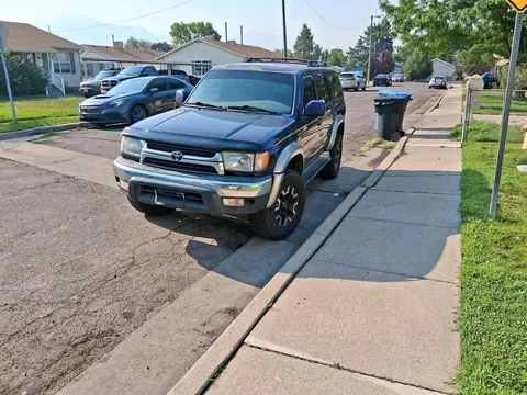 2001 Toyota 4Runner SR5 Sport Utility 4D
