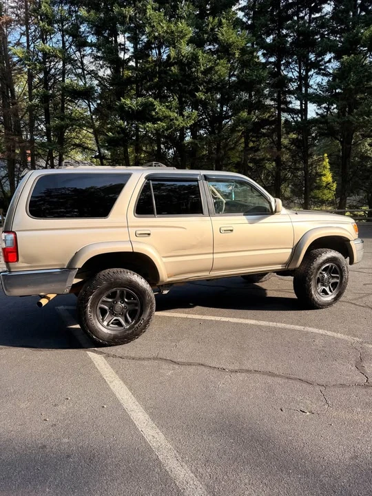 2001 Toyota 4Runner 3rd Gen - Image 5 of 16