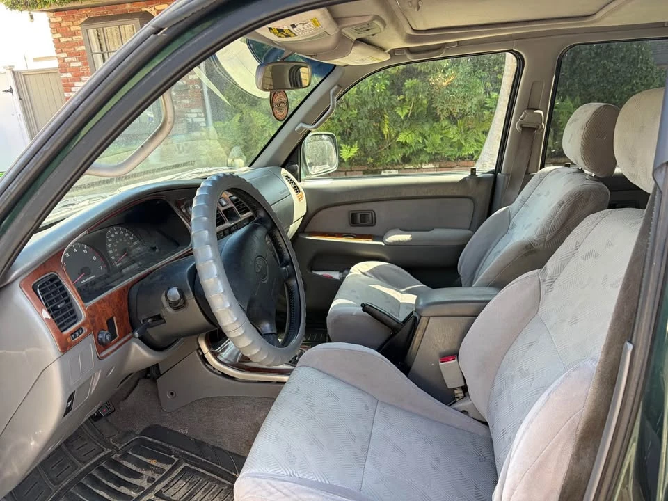 2001 Toyota 4Runner 3rd Gen - Image 4 of 12