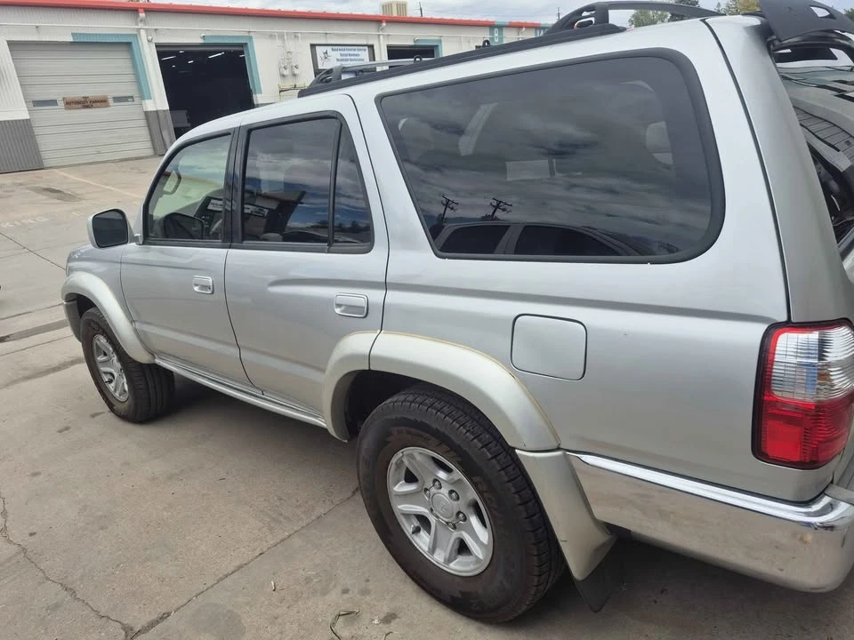 2001 Toyota 4Runner 3rd Gen - Image 2 of 10