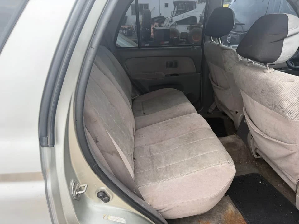 2001 Toyota 4Runner 3rd Gen - Image 2 of 9