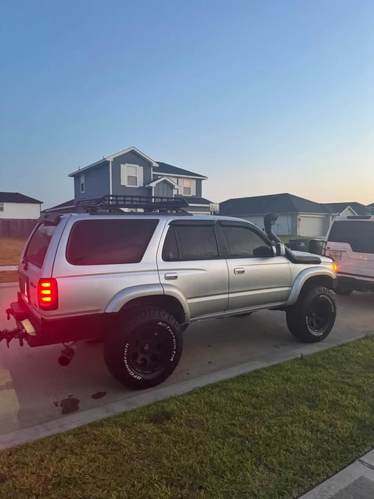 2001 Toyota 4Runner 3rd Gen - Image 2 of 5