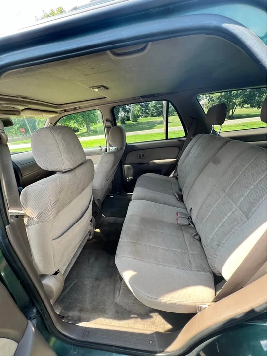 2001 Toyota 4Runner 3rd Gen - Image 9 of 14