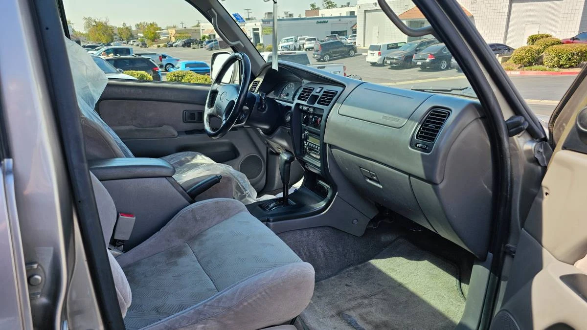2001 Toyota 4Runner 3rd Gen - Image 3 of 9