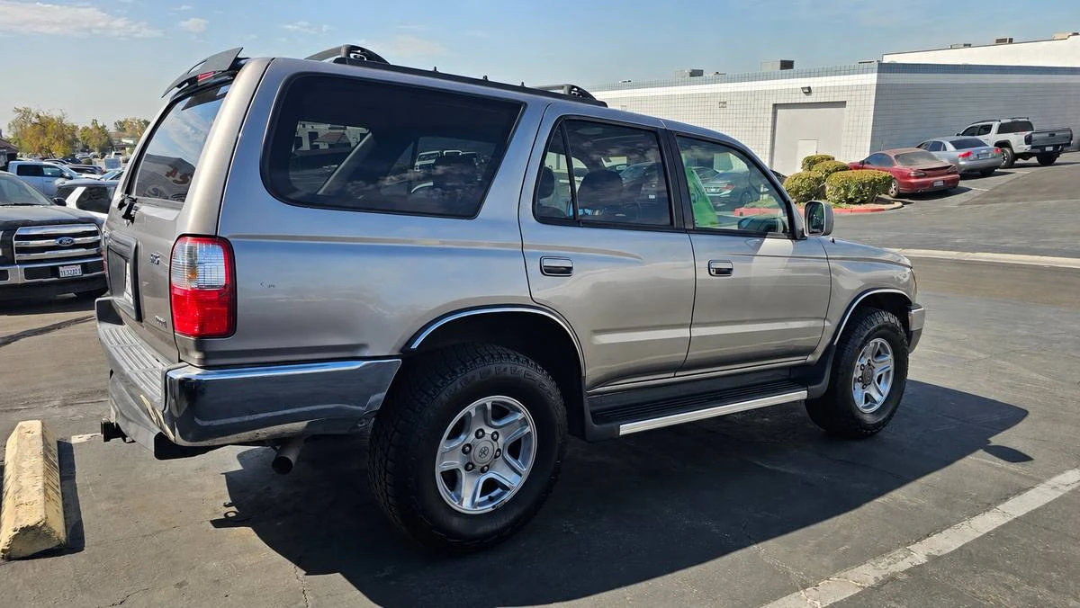 2001 Toyota 4Runner 3rd Gen - Image 7 of 9