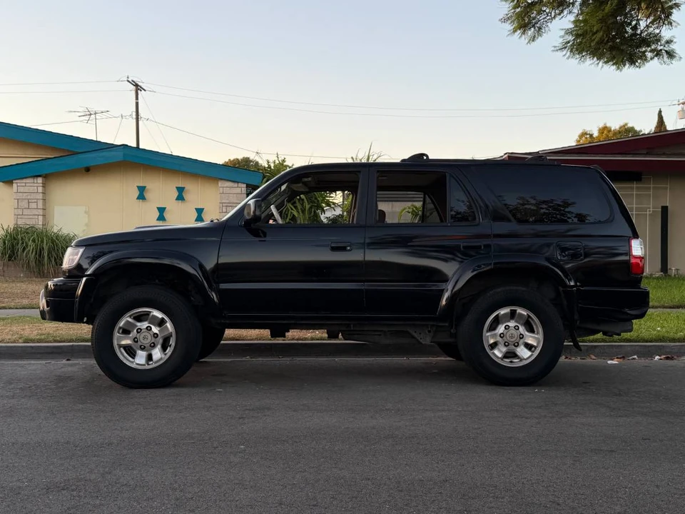 2003 Toyota 4Runner 4th Gen - Image 3 of 9