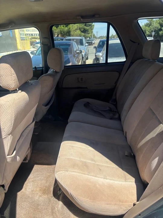 2001 Toyota 4Runner 3rd Gen - Image 8 of 12