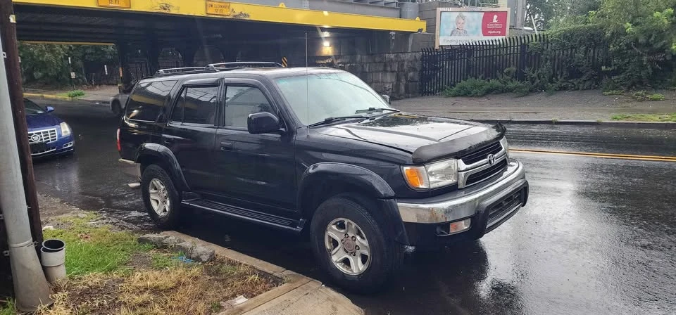 2001 Toyota 4Runner 3rd Gen - Image 2 of 10
