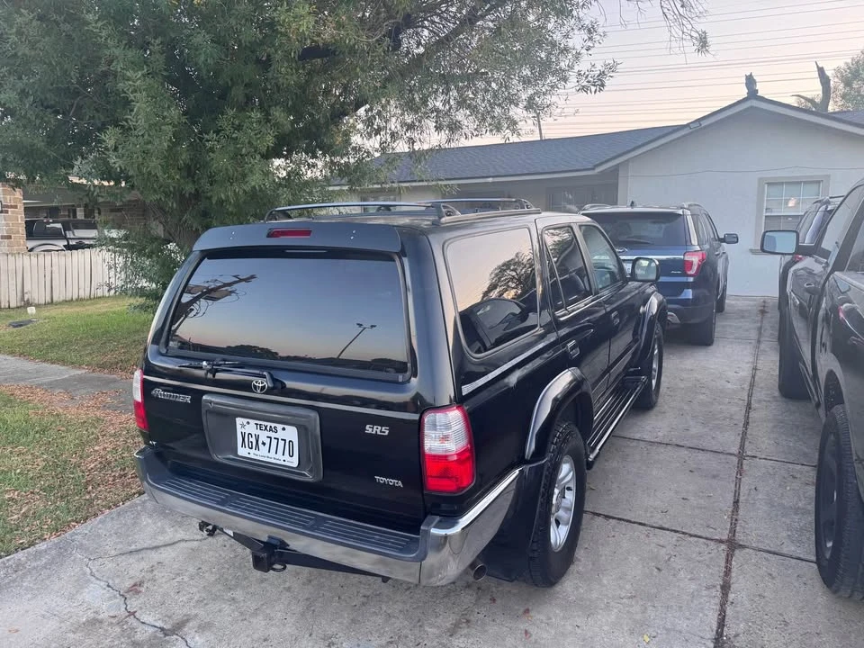 2001 Toyota 4Runner 3rd Gen - Image 2 of 11
