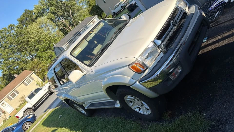 2001 Toyota 4Runner 3rd Gen - Image 2 of 6