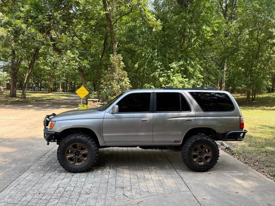 2001 Toyota 4Runner 3rd Gen - Image 3 of 16