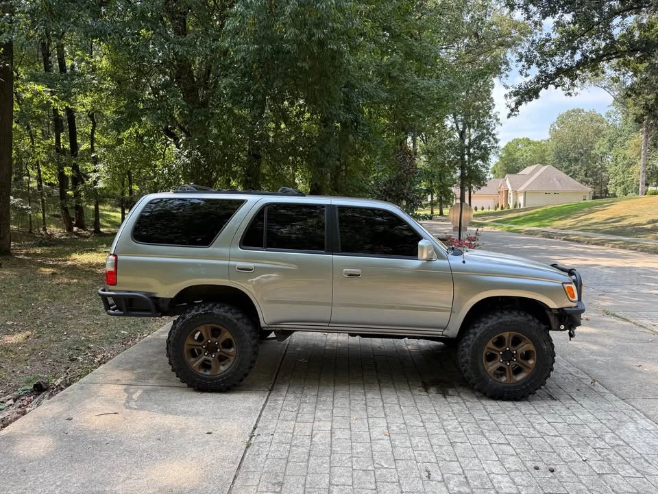 2001 Toyota 4Runner 3rd Gen - Image 4 of 16