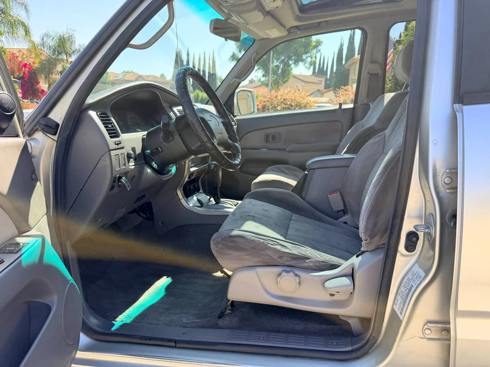 2001 Toyota 4Runner 3rd Gen - Image 11 of 18