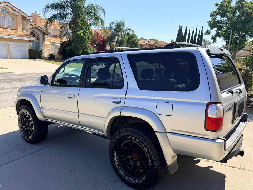 2001 Toyota 4Runner 3rd Gen - Image 7 of 18