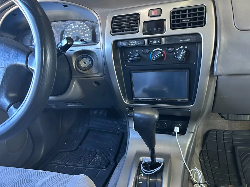 2001 Toyota 4Runner 3rd Gen - Image 4 of 10