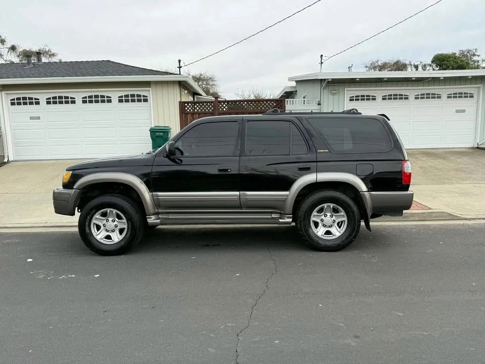 2001 Toyota 4Runner 3rd Gen - Image 2 of 9