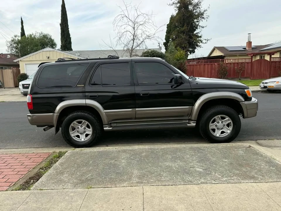 2001 Toyota 4Runner 3rd Gen - Image 5 of 9
