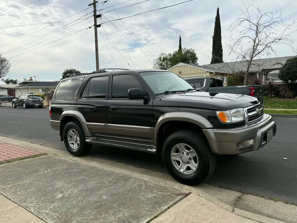 2001 Toyota 4Runner 3rd Gen - Image 4 of 9