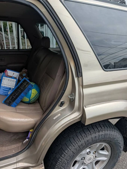 2001 Toyota 4Runner 3rd Gen - Image 13 of 18