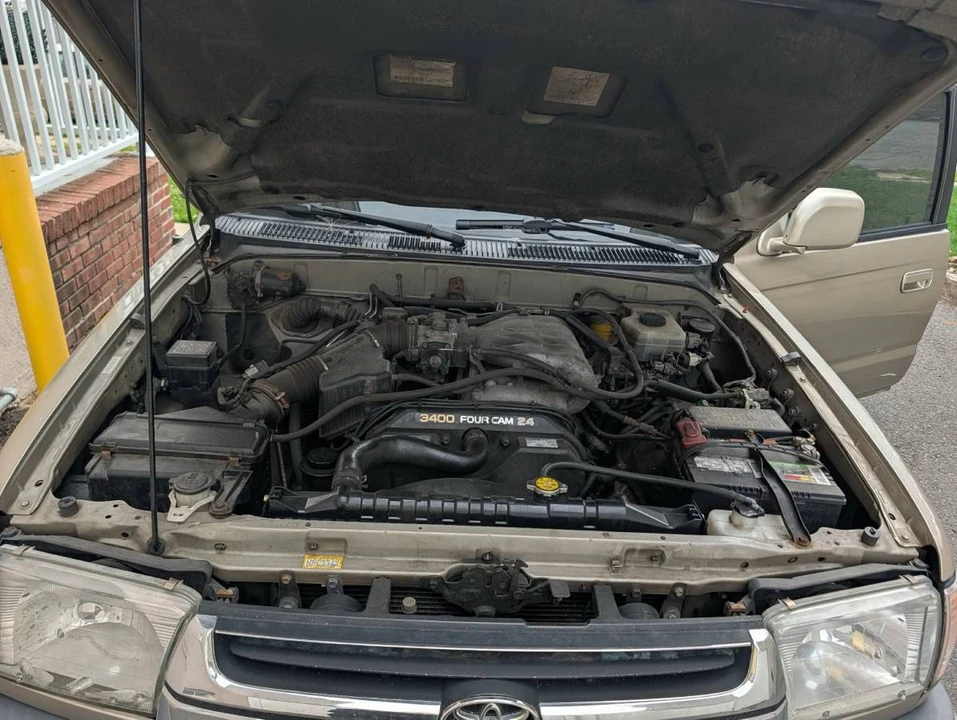 2001 Toyota 4Runner 3rd Gen - Image 10 of 18