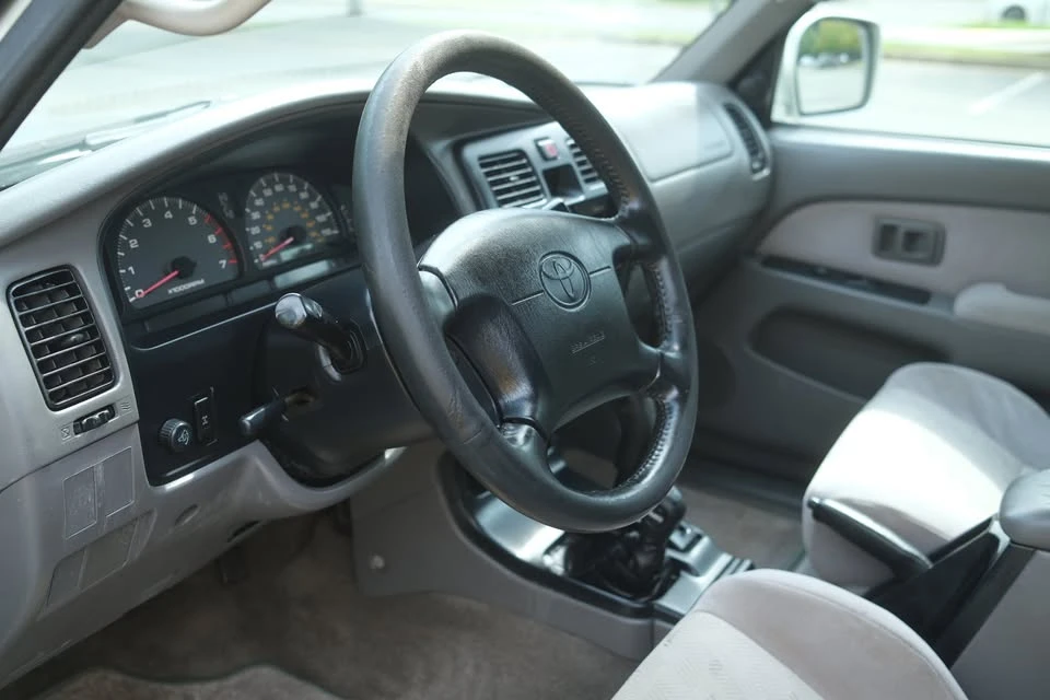 2001 Toyota 4Runner 3rd Gen - Image 10 of 14