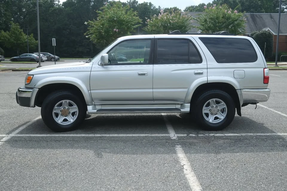 2001 Toyota 4Runner 3rd Gen - Image 4 of 14