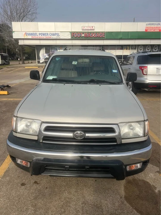 2001 Toyota 4Runner 3rd Gen - Image 3 of 13