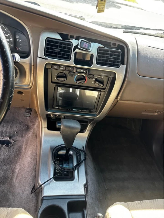 2001 Toyota 4Runner 3rd Gen - Image 5 of 8