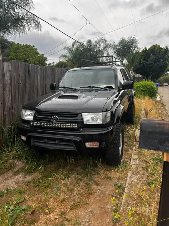 2001 Toyota 4Runner 3rd Gen - Image 2 of 8