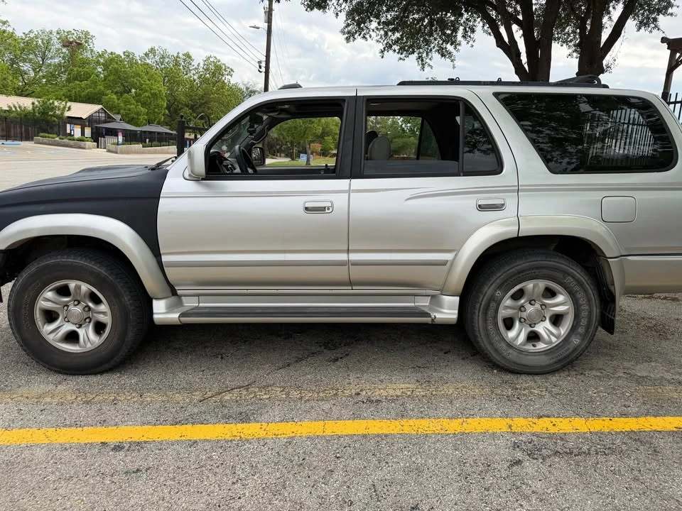 2001 Toyota 4Runner 3rd Gen - Image 3 of 10