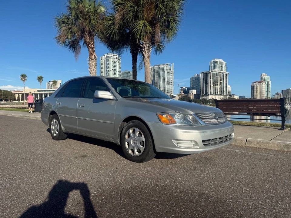 2001 Toyota Avalon 2nd Gen - Image 2 of 21