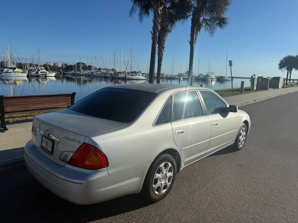 2001 Toyota Avalon 2nd Gen - Image 14 of 21