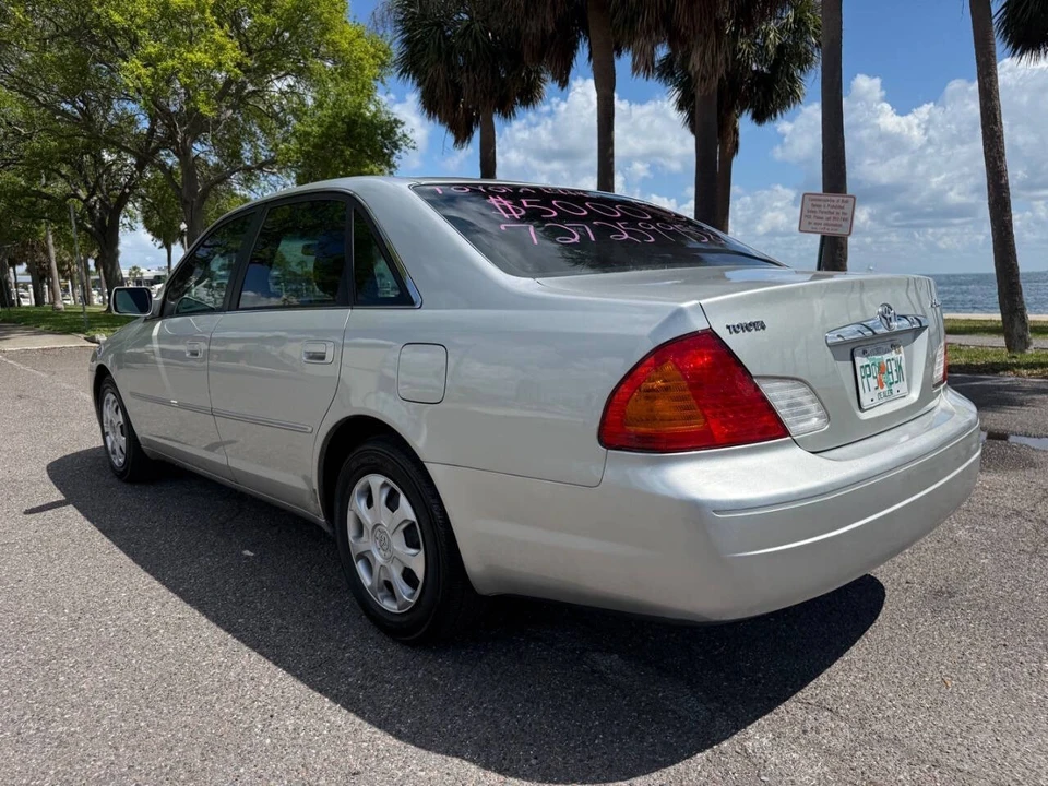 2001 Toyota Avalon 2nd Gen - Image 18 of 21