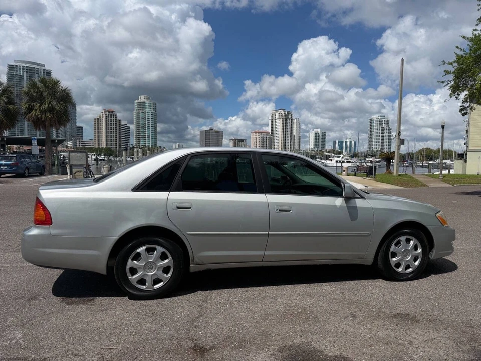 2001 Toyota Avalon 2nd Gen - Image 7 of 21