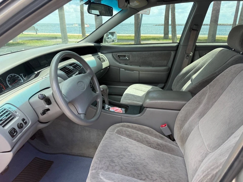 2001 Toyota Avalon 2nd Gen - Image 17 of 21