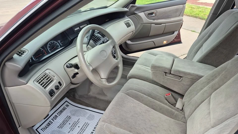 2001 Toyota Avalon 2nd Gen - Image 13 of 13